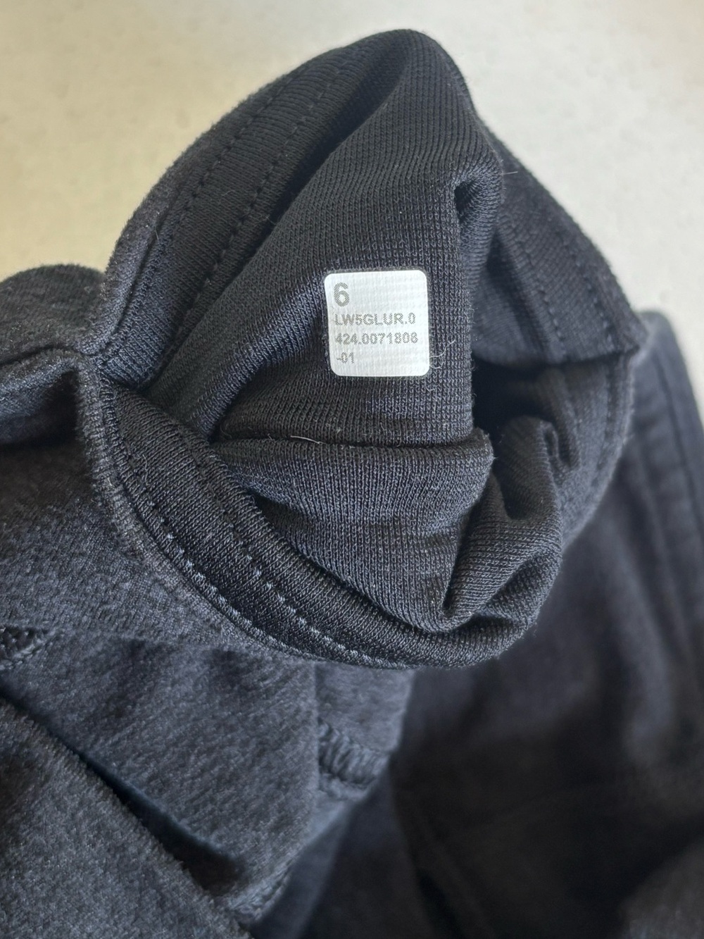 Lululemon softstreme Suedey Split-Hem High-Rise Mini-Flare Pant size 6 black - Picture 9 of 9